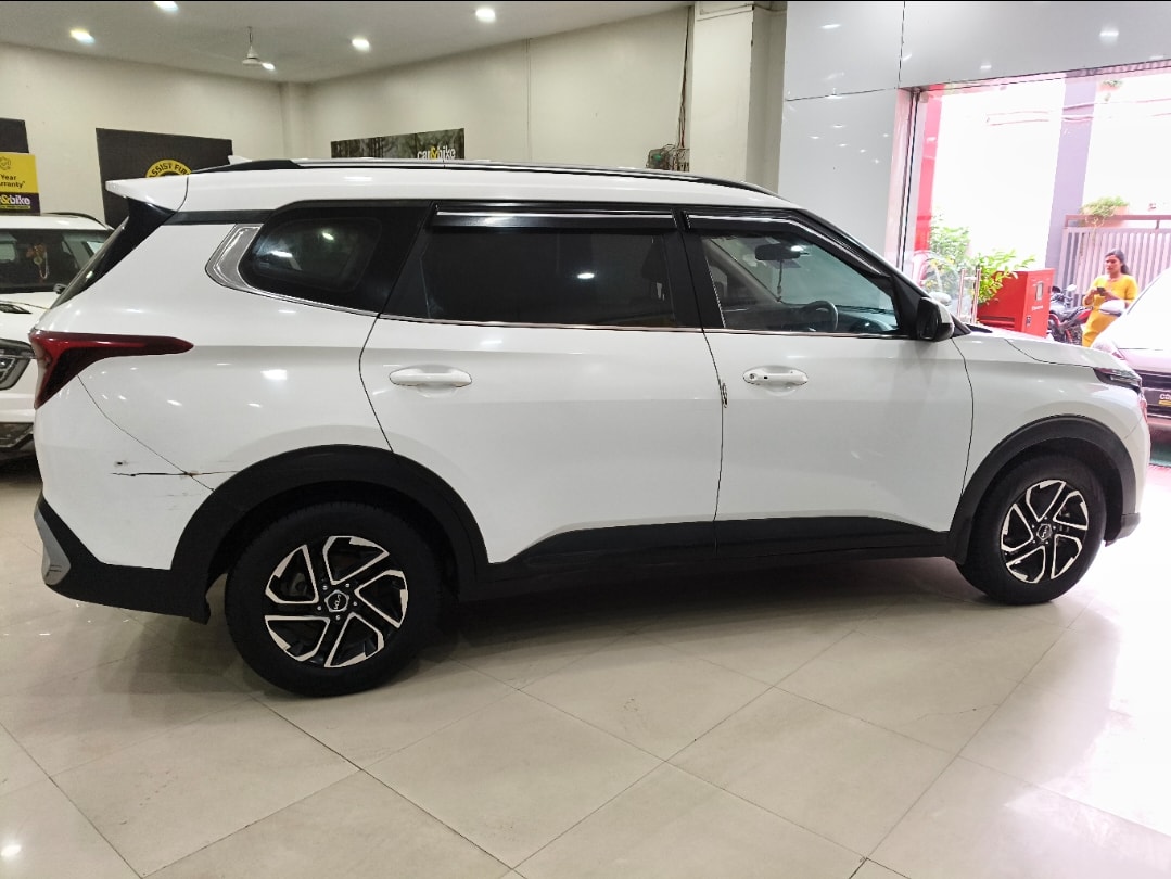 Used 2022 Kia Carens Used 2022 Kia Carens