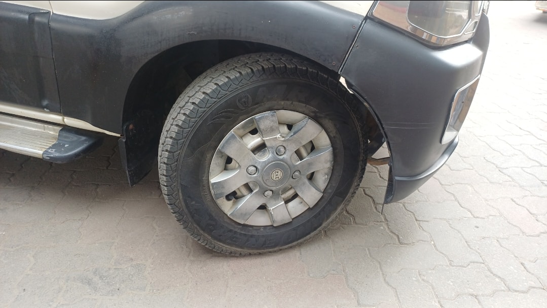 Scorpio image 9 Scorpio image 9