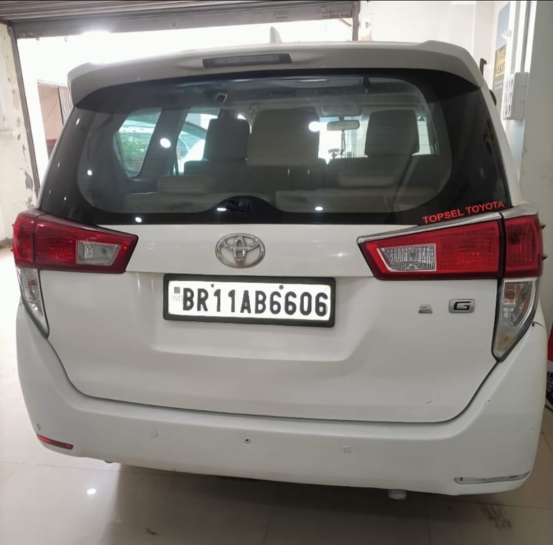 Used 2016 Toyota Innova Crysta Used 2016 Toyota Innova Crysta