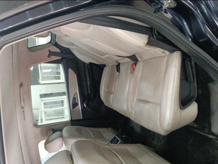 XUV700 image 15 XUV700 image 15