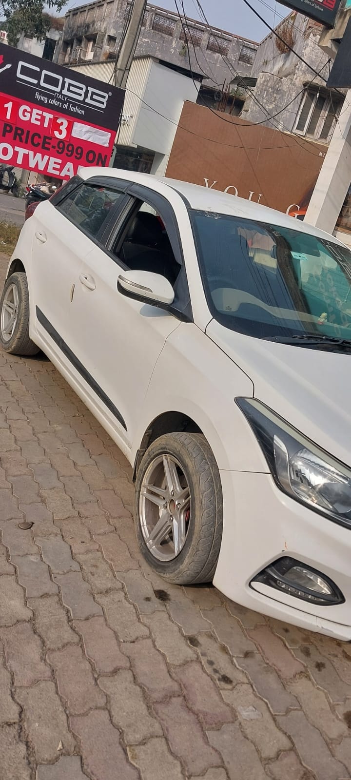 i20 Active image 7 i20 Active image 7