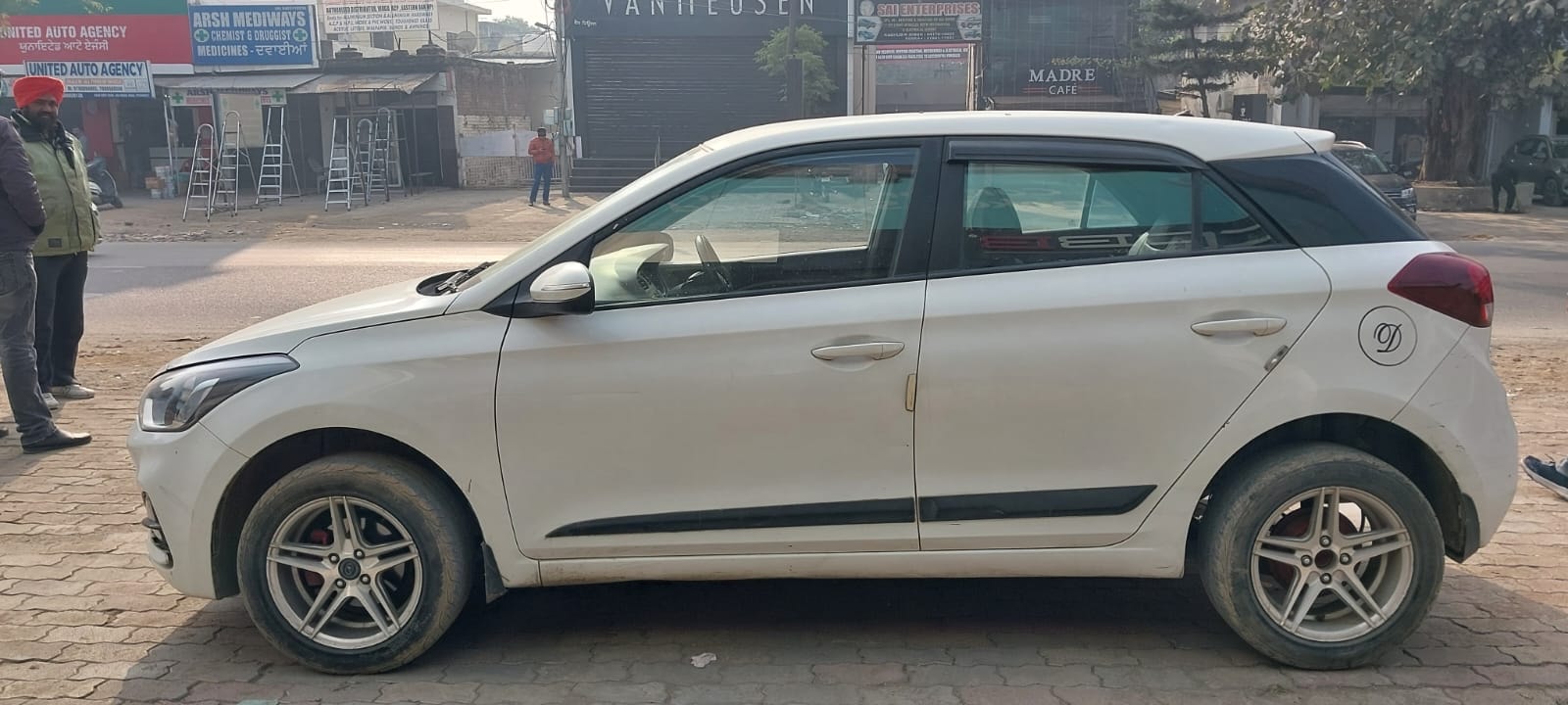 i20 Active image 2 i20 Active image 2