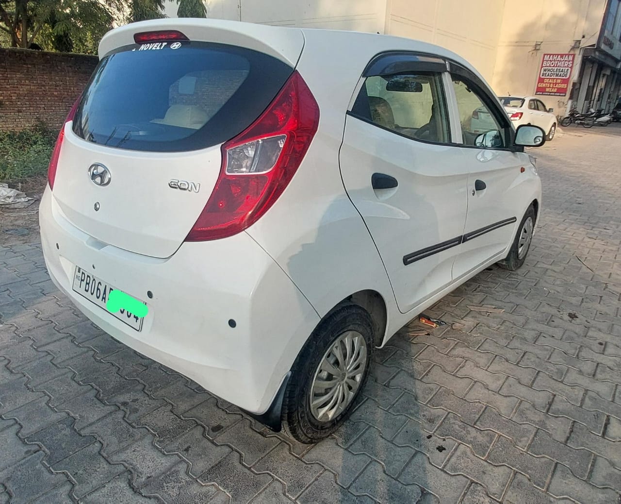 Used 2017 Hyundai EON Used 2017 Hyundai EON