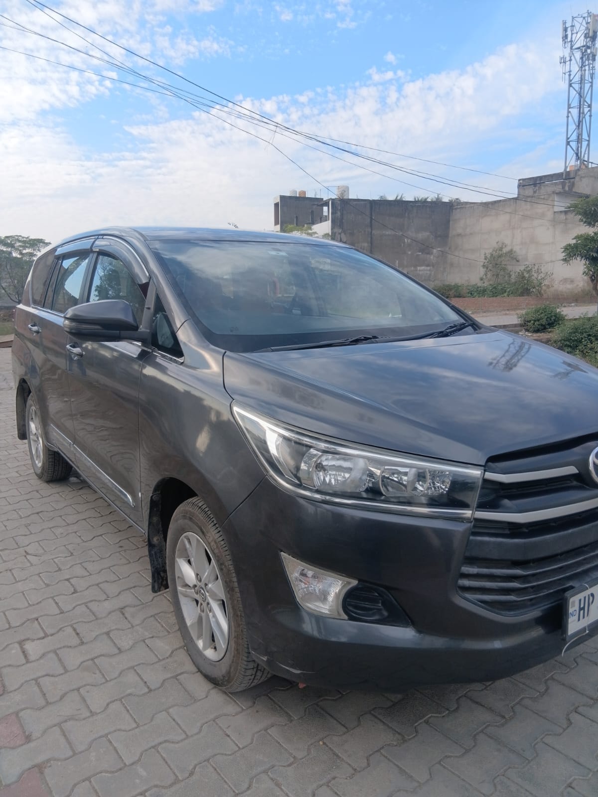 Innova Crysta image 7 Innova Crysta image 7