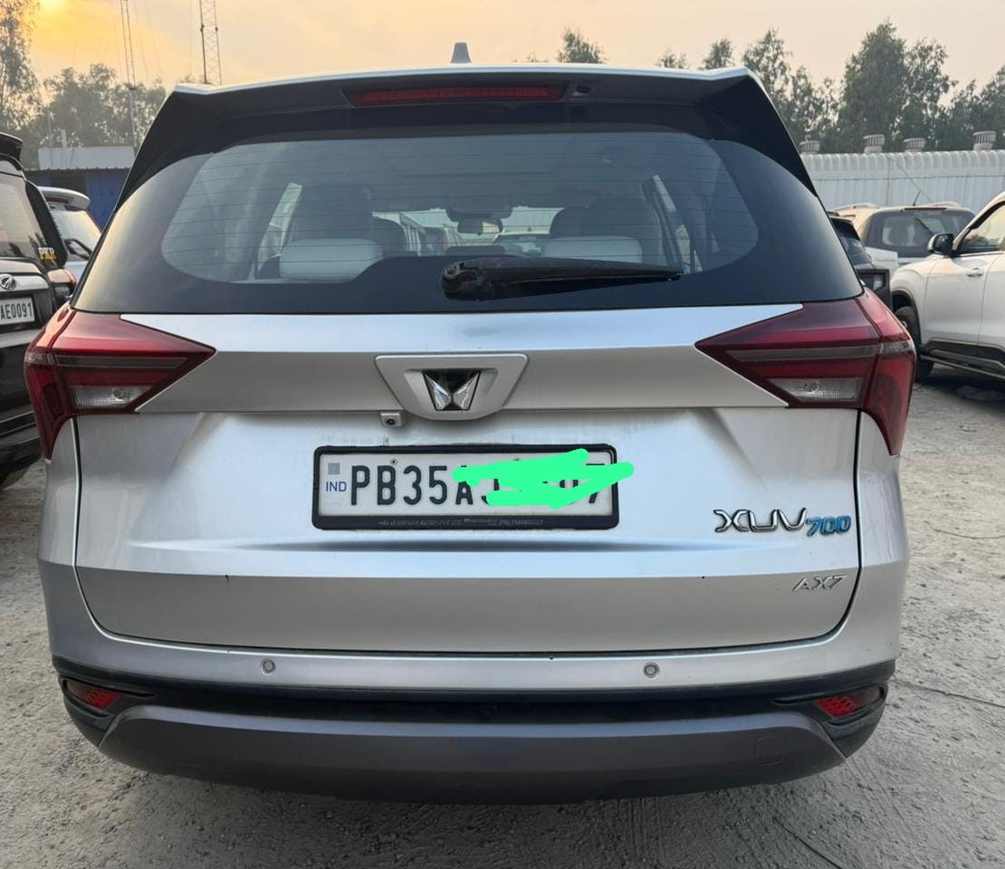 Used 2021 Mahindra XUV700 Used 2021 Mahindra XUV700