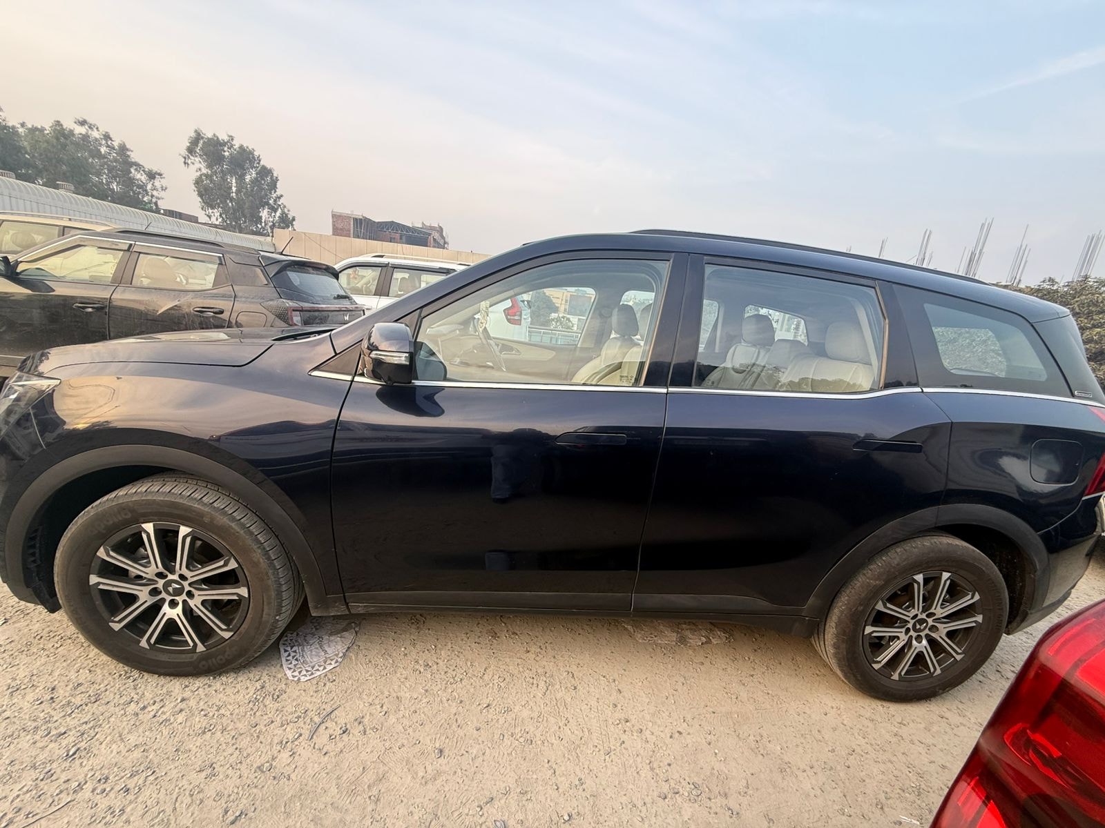 Used 2023 Mahindra XUV700 Used 2023 Mahindra XUV700