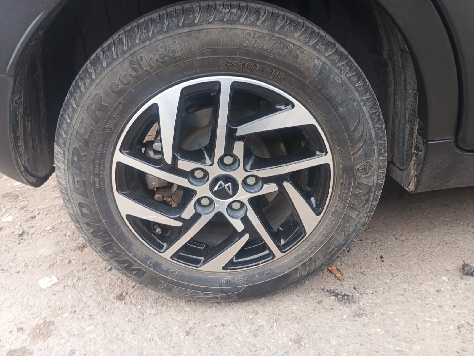 Used 2024 Mahindra XUV 3XO Used 2024 Mahindra XUV 3XO