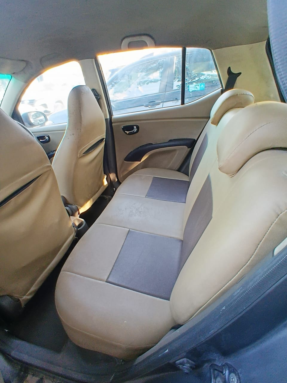 i10 image 11 i10 image 11