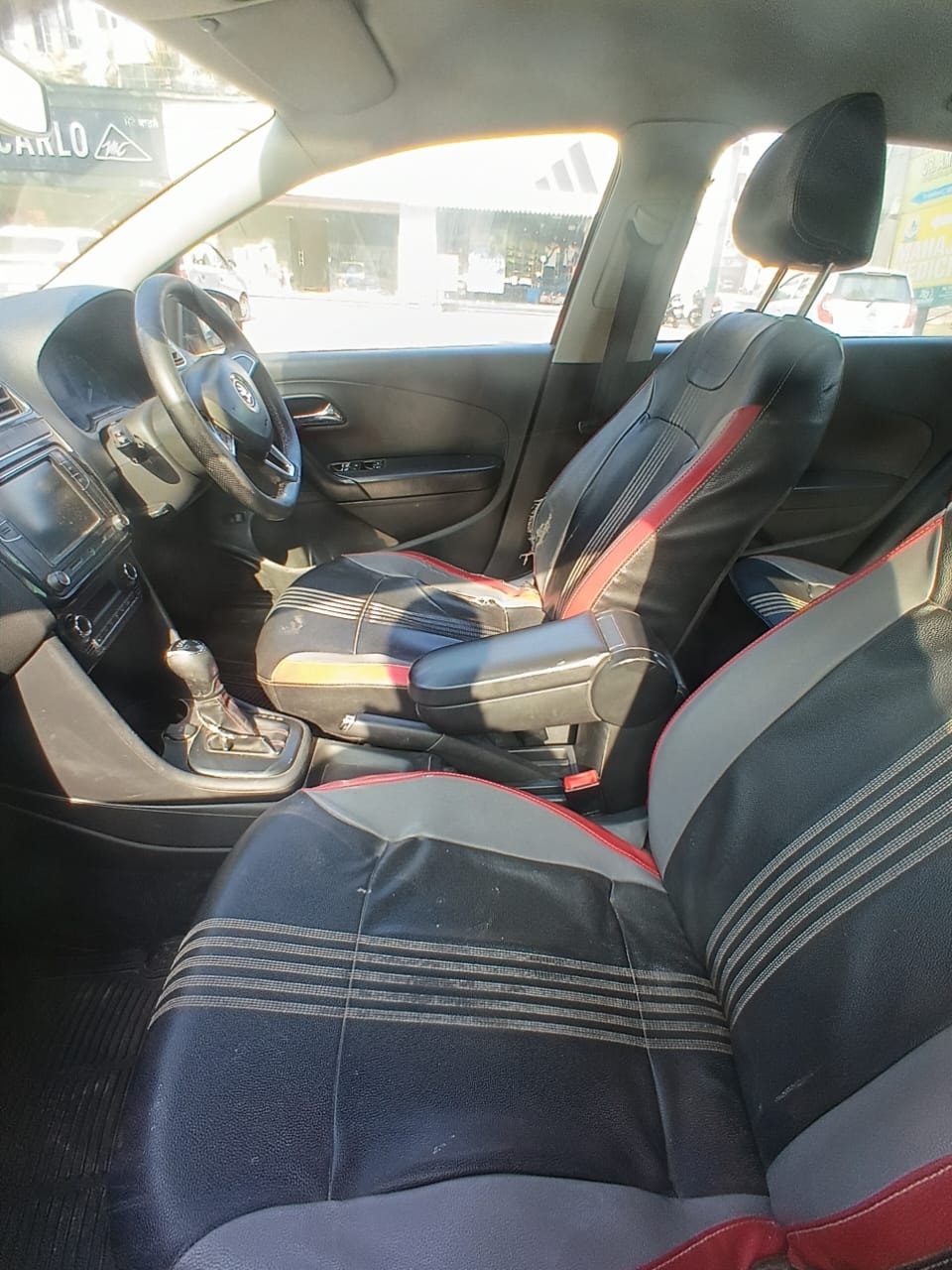 i10 image 10 i10 image 10