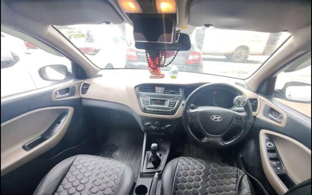 i20 Active image 7 i20 Active image 7