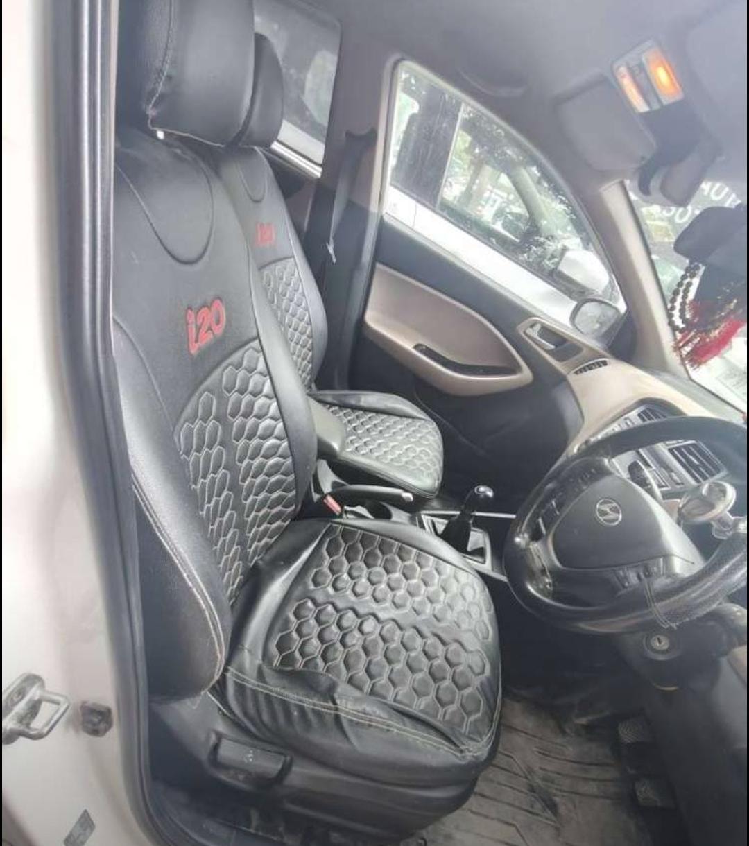 i20 Active image 8 i20 Active image 8