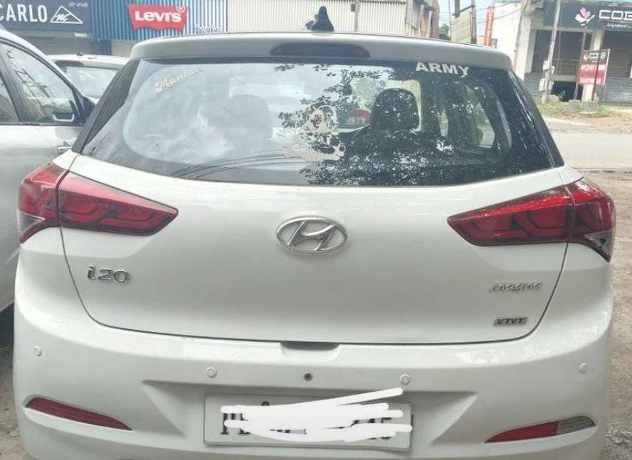 i20 Active image 3 i20 Active image 3