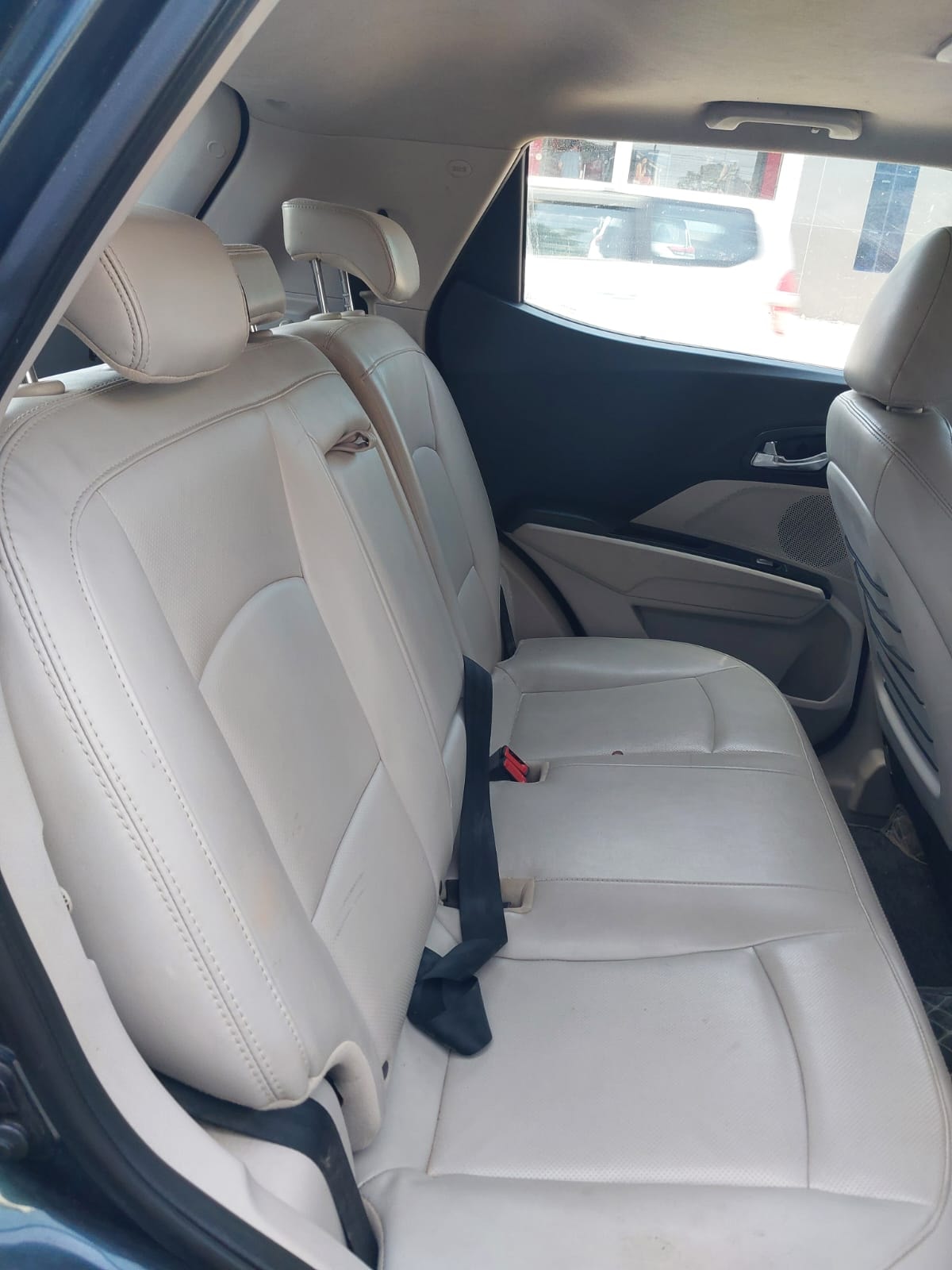 XUV300 image 13 XUV300 image 13