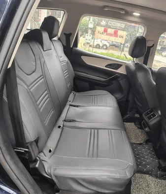 XUV700 image 11 XUV700 image 11