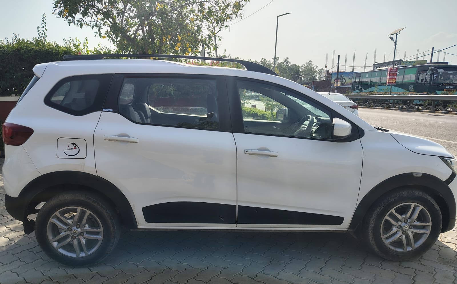 Used 2020 Renault Triber Used 2020 Renault Triber