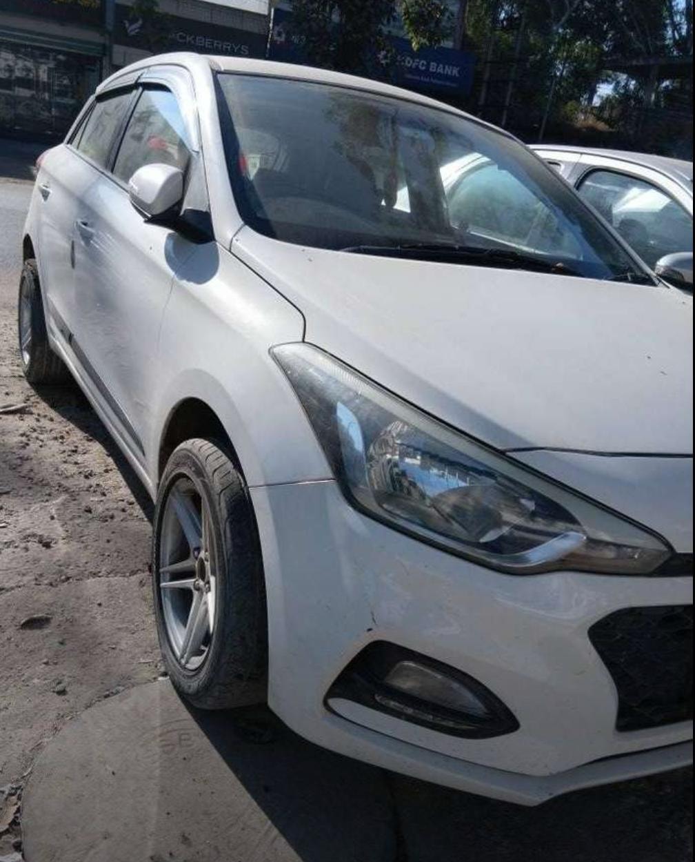 i20 Active image 2 i20 Active image 2