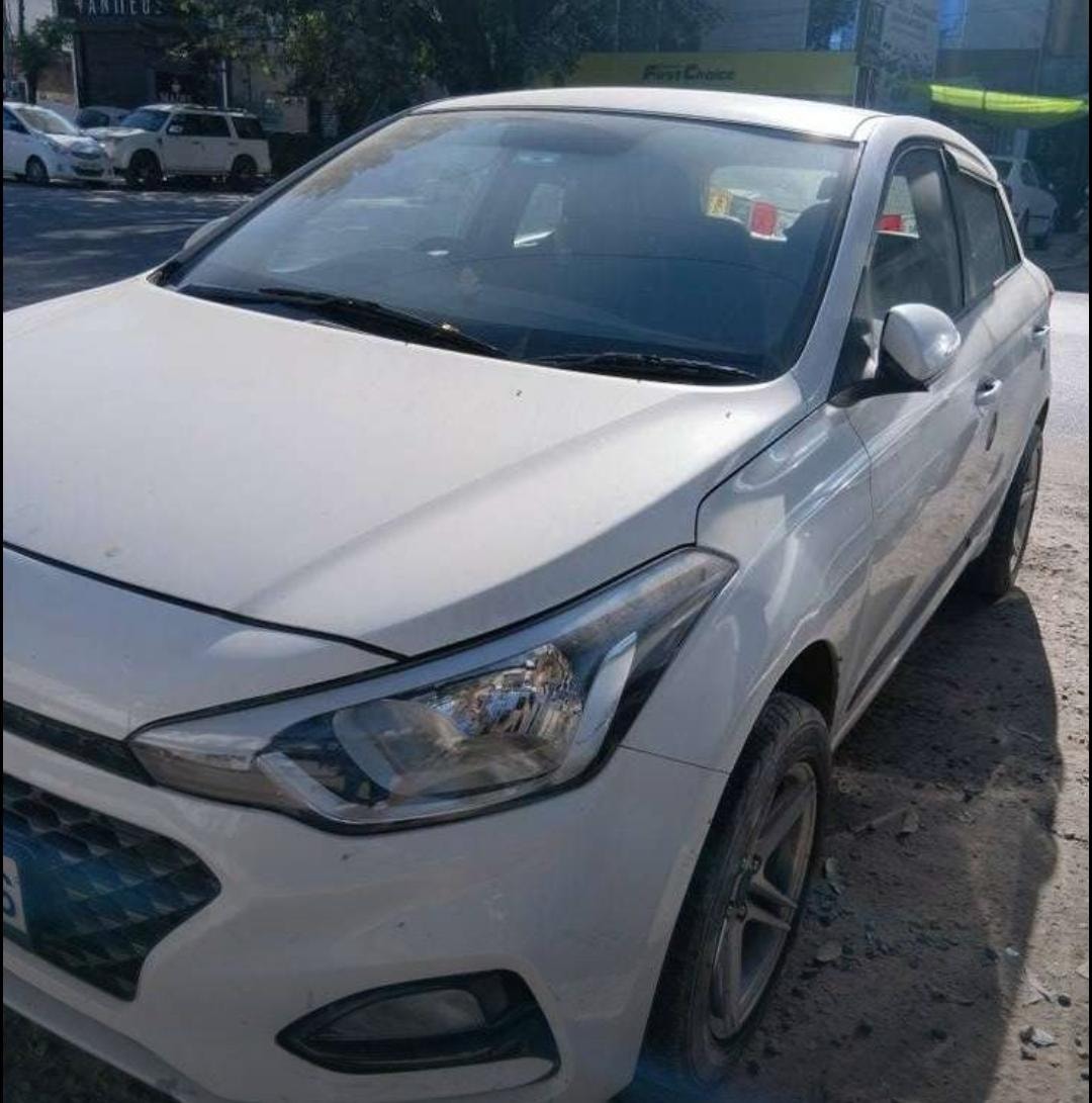 i20 Active image 4 i20 Active image 4