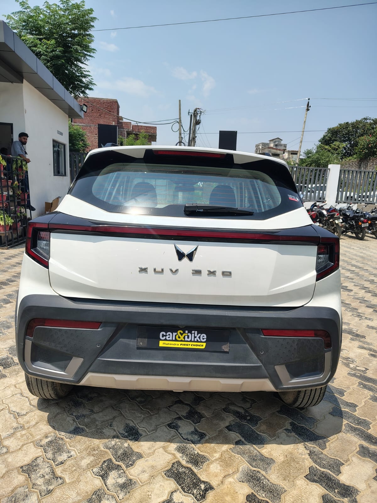 XUV 3XO image 4 XUV 3XO image 4
