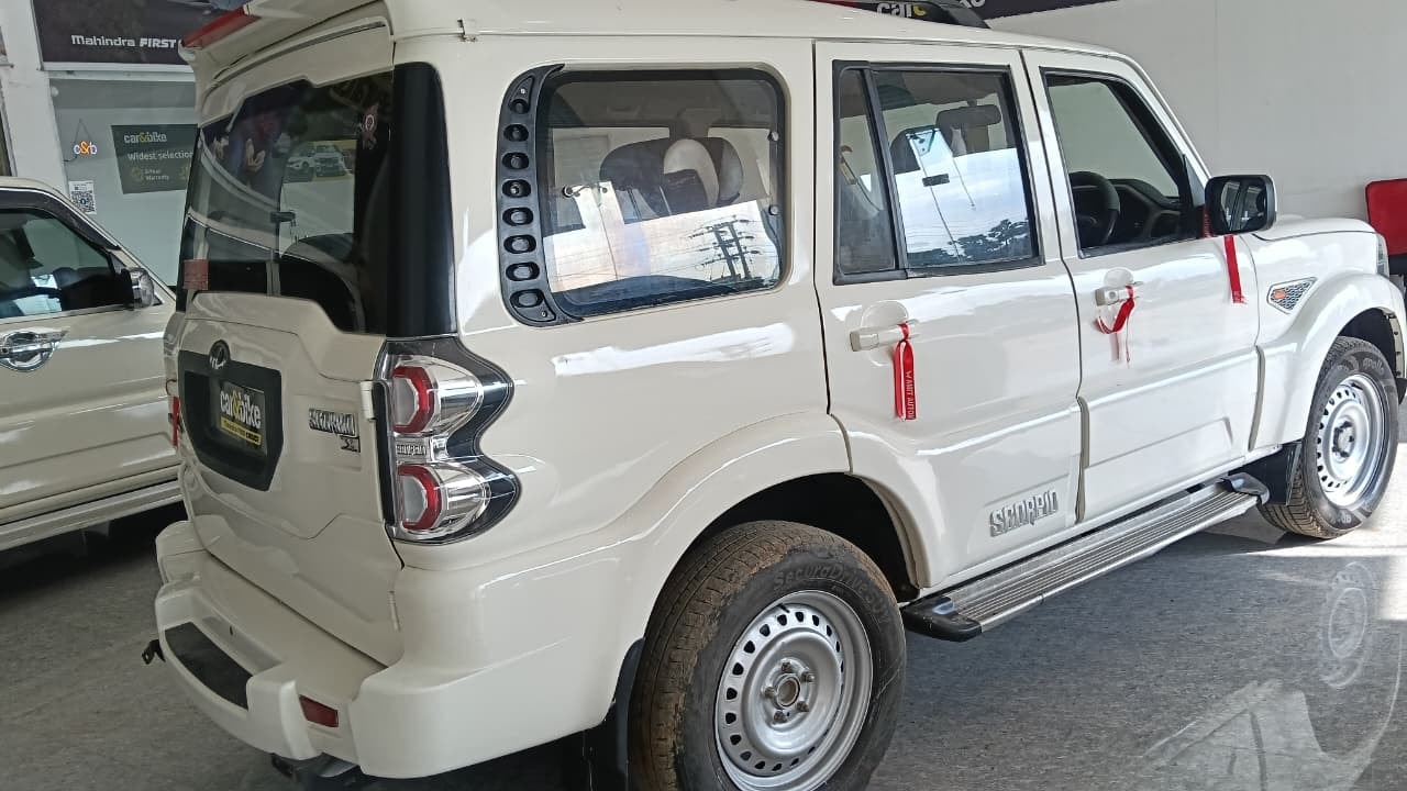 Used 2015 Mahindra Scorpio Used 2015 Mahindra Scorpio