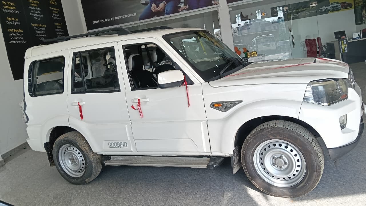 Used 2015 Mahindra Scorpio Used 2015 Mahindra Scorpio