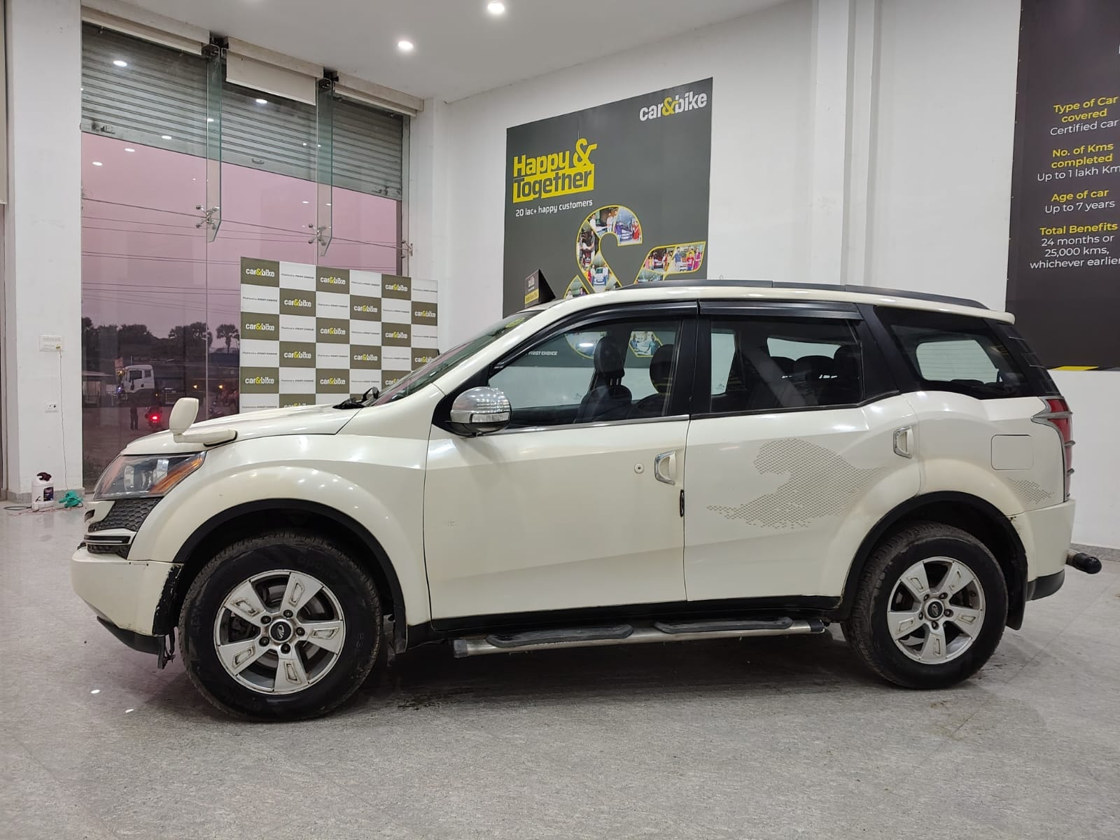 XUV500 image 2 XUV500 image 2