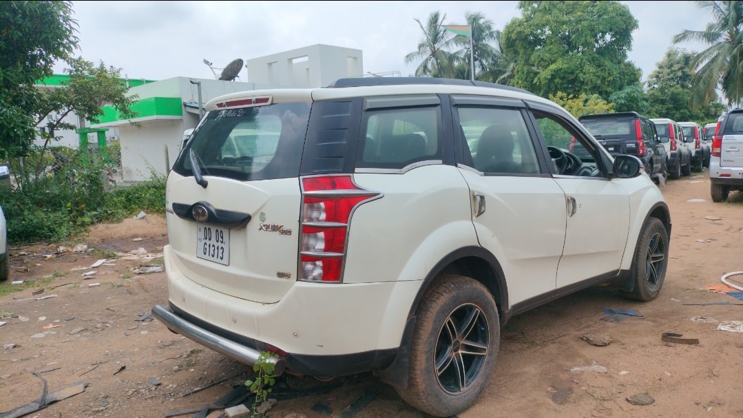 Used 2015 Mahindra XUV500 Used 2015 Mahindra XUV500