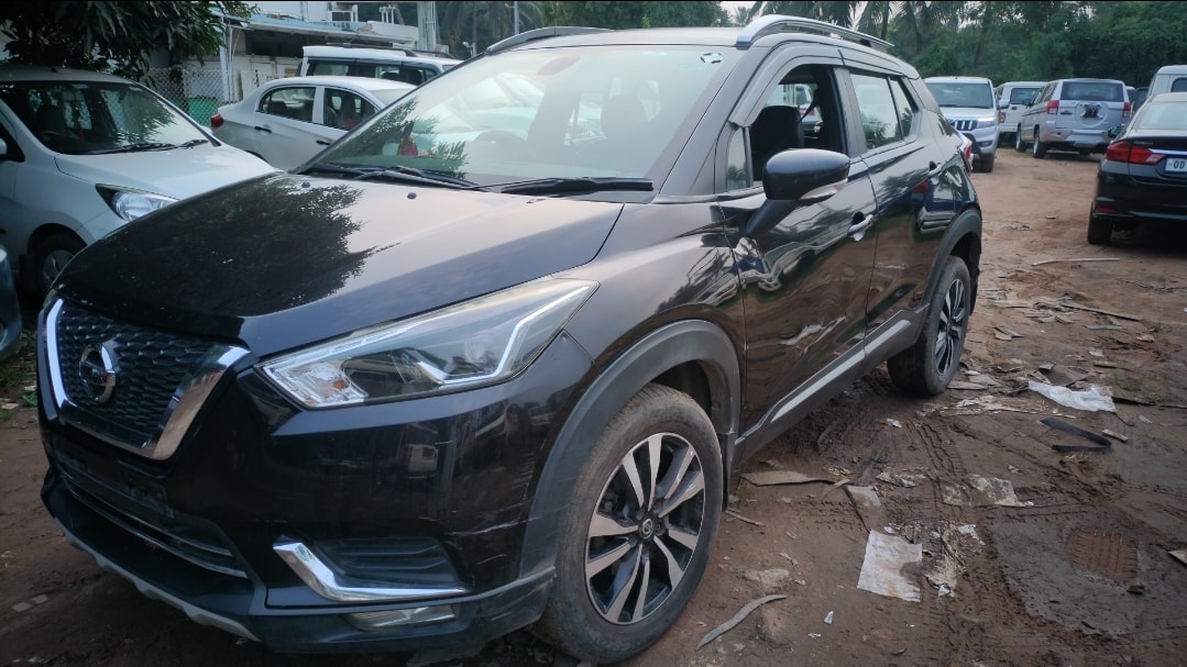 Used 2019 Nissan Kicks Used 2019 Nissan Kicks