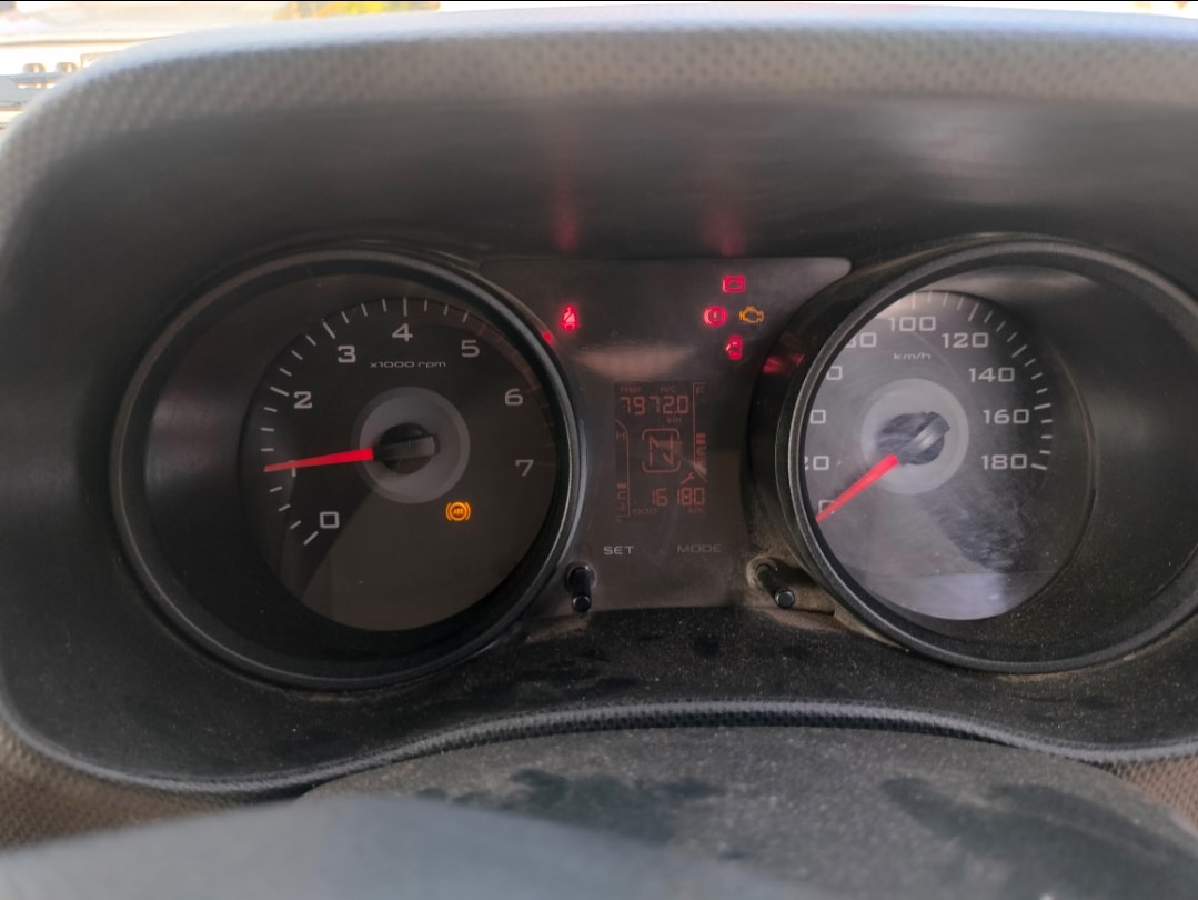 TUV300 image 11 TUV300 image 11