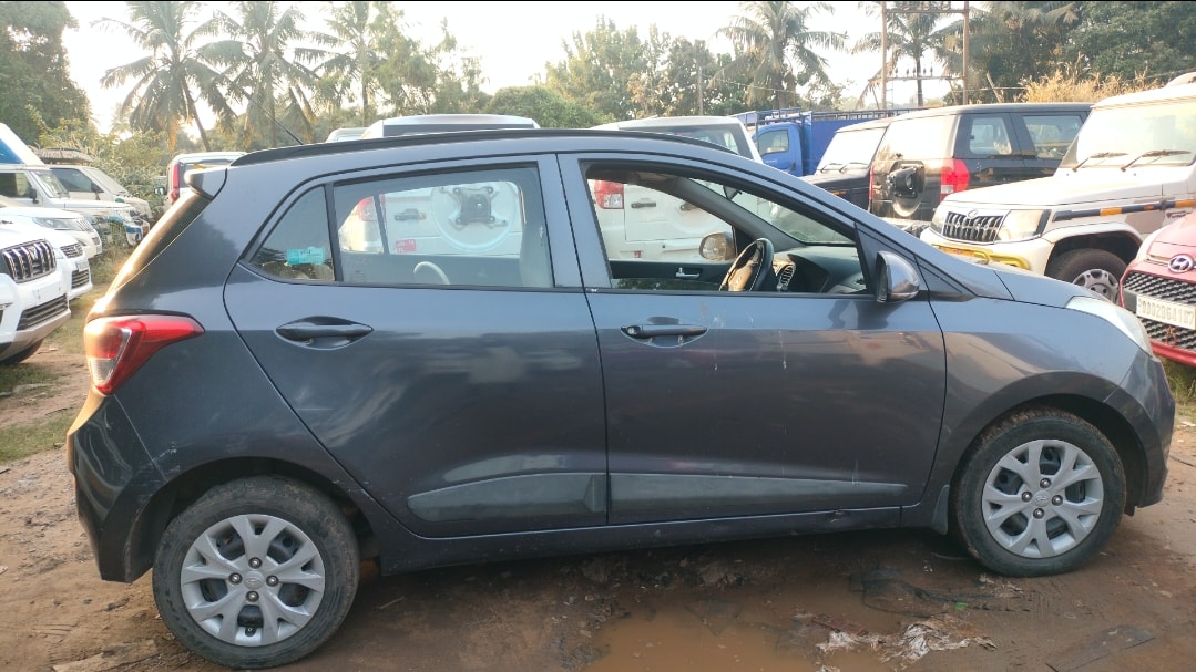 Used 2015 Hyundai Grand i10 Used 2015 Hyundai Grand i10