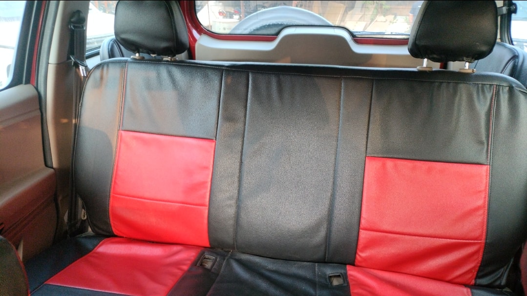 TUV300 image 15 TUV300 image 15