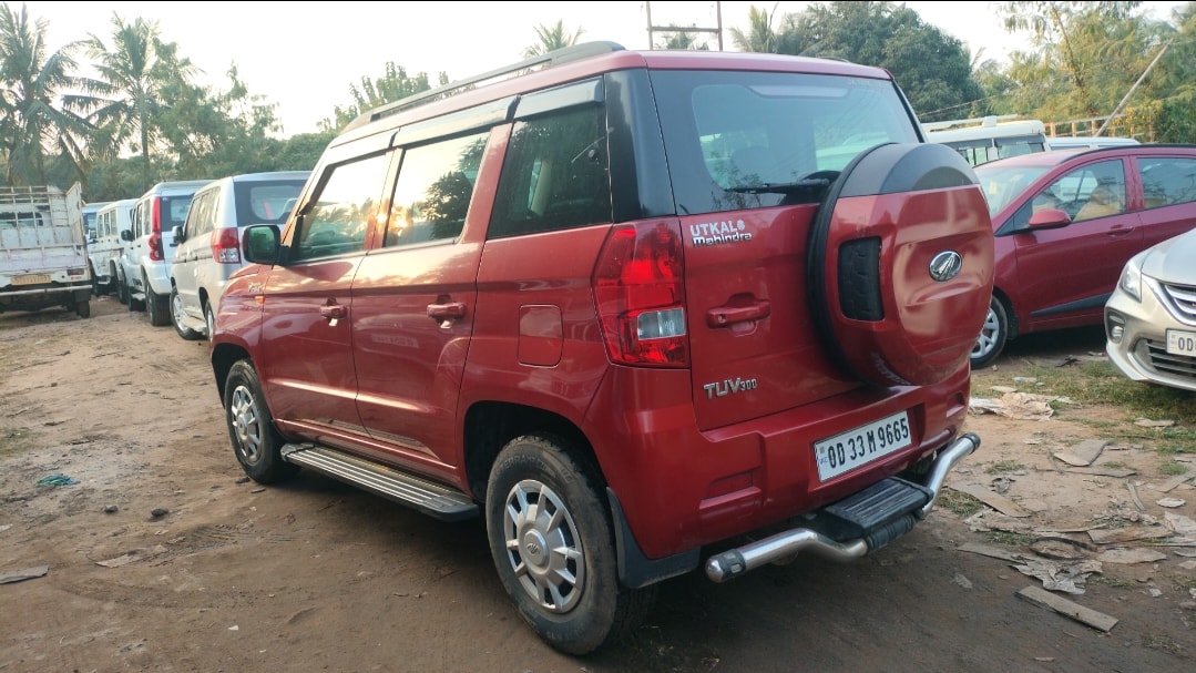 TUV300 image 3 TUV300 image 3