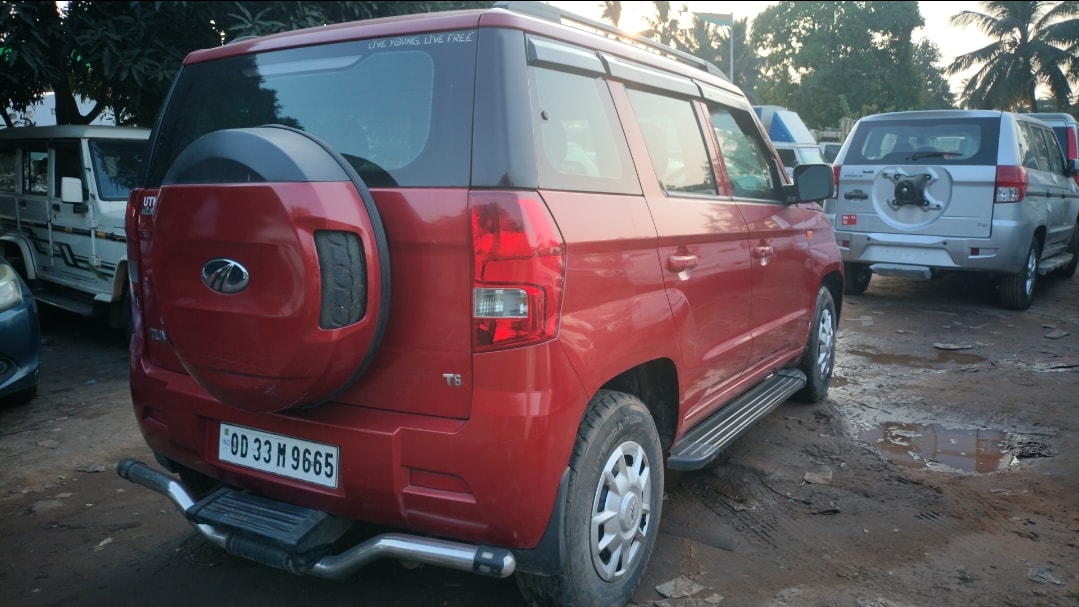 TUV300 image 5 TUV300 image 5