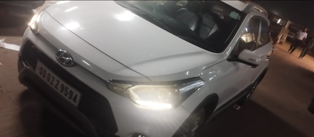 i20 Active image 8 i20 Active image 8