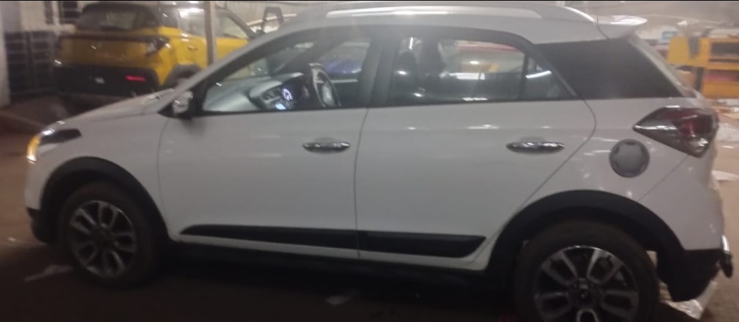 i20 Active image 2 i20 Active image 2