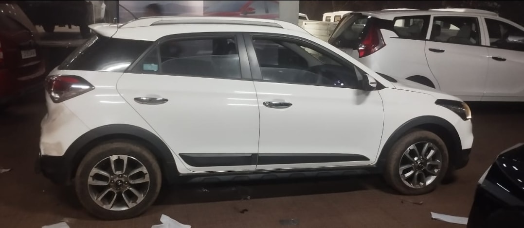 i20 Active image 6 i20 Active image 6