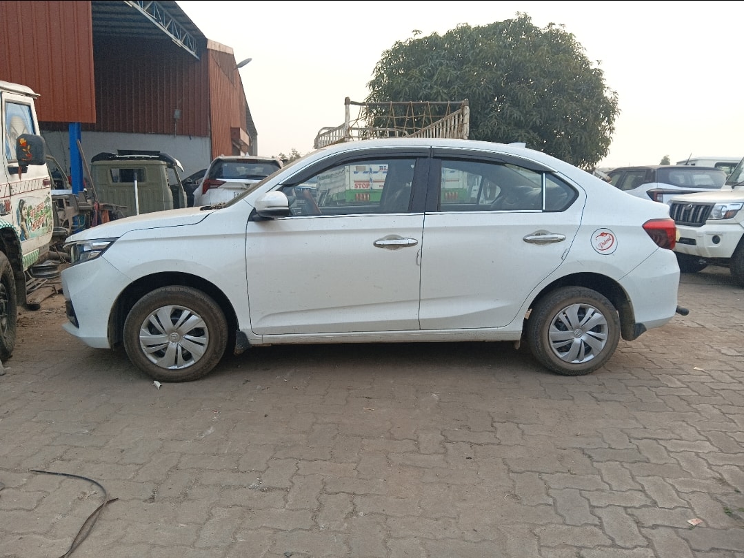 Amaze image 2 Amaze image 2