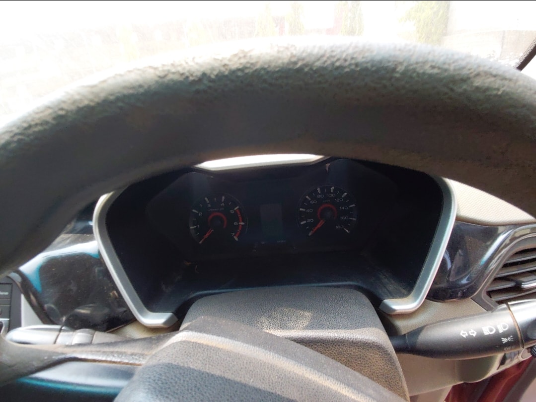 Used 2016 Mahindra KUV100 Used 2016 Mahindra KUV100