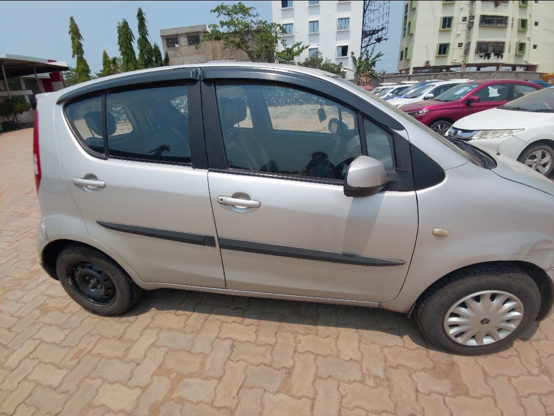 Ritz image 6 Ritz image 6