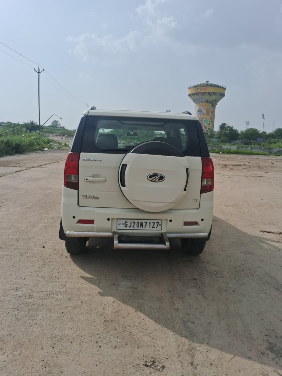Used 2017 Mahindra TUV300 Used 2017 Mahindra TUV300