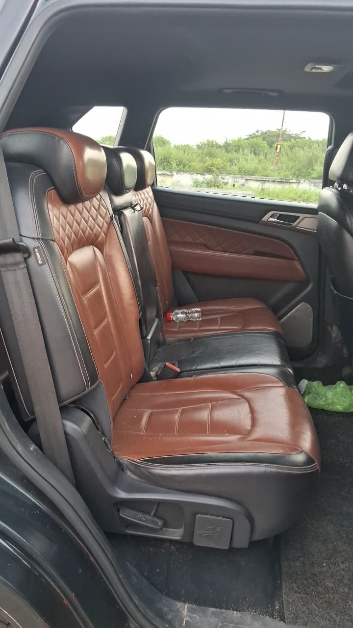 Used 2019 Mahindra Alturas G4 Used 2019 Mahindra Alturas G4