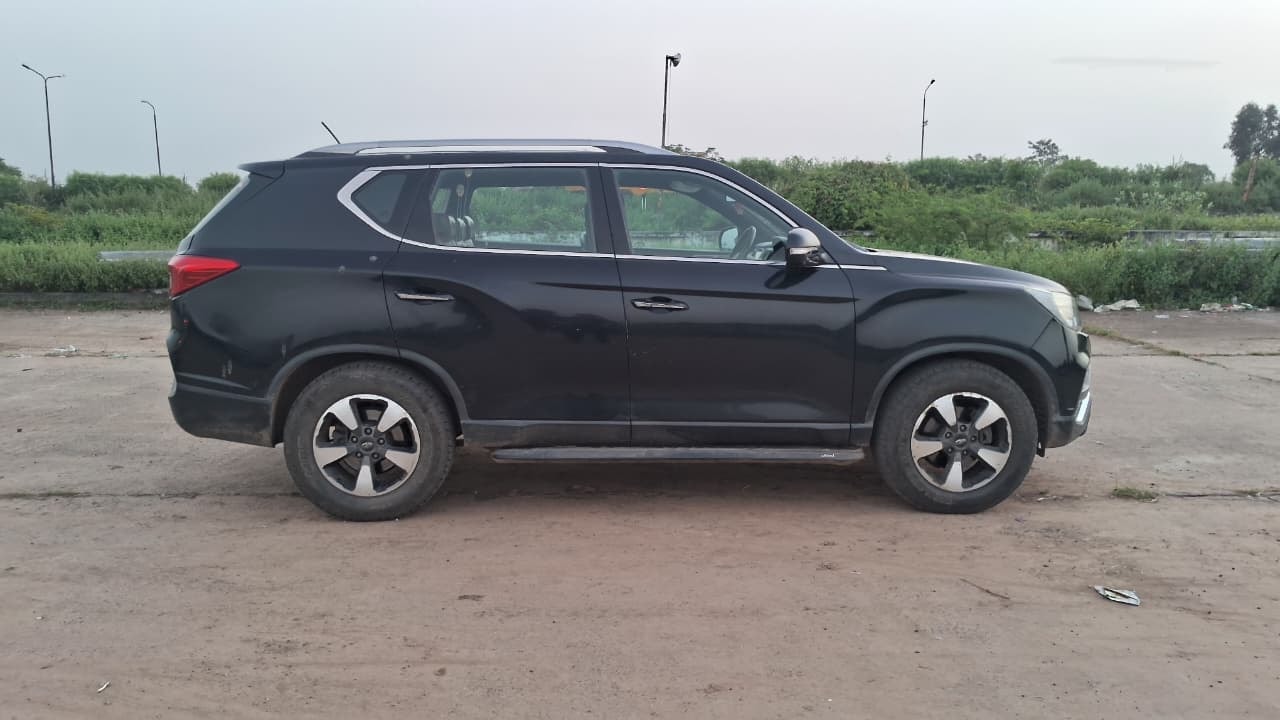 Used 2019 Mahindra Alturas G4 Used 2019 Mahindra Alturas G4
