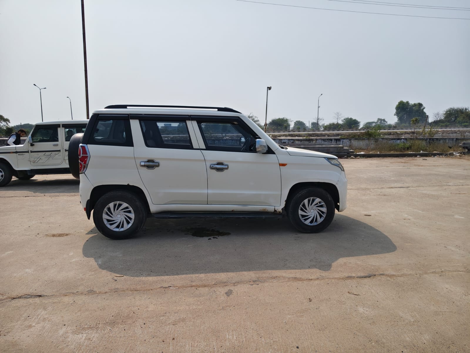 TUV300 image 6 TUV300 image 6