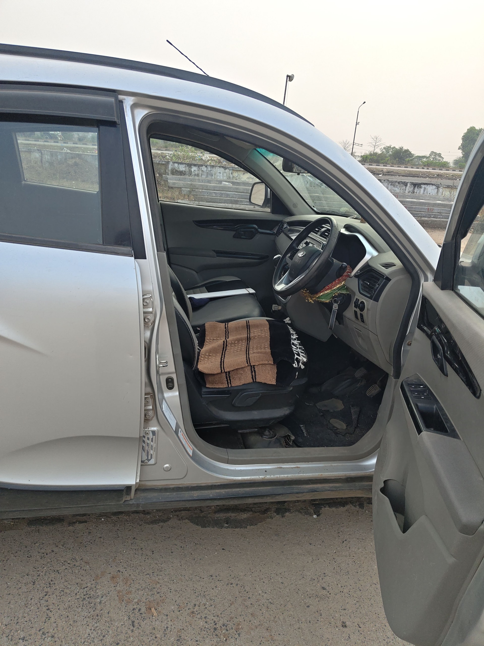 KUV100 image 14 KUV100 image 14