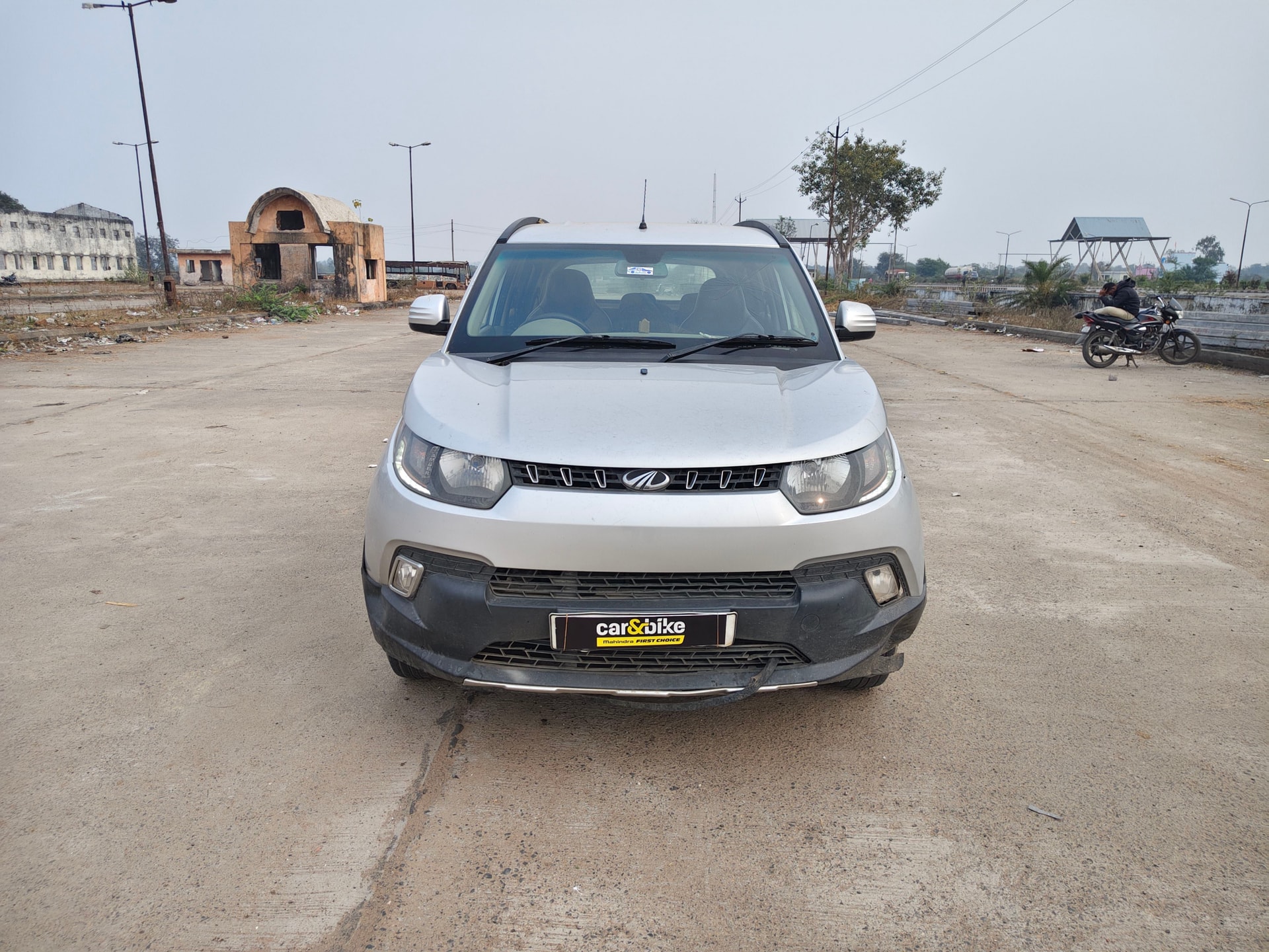 KUV100 image 8 KUV100 image 8