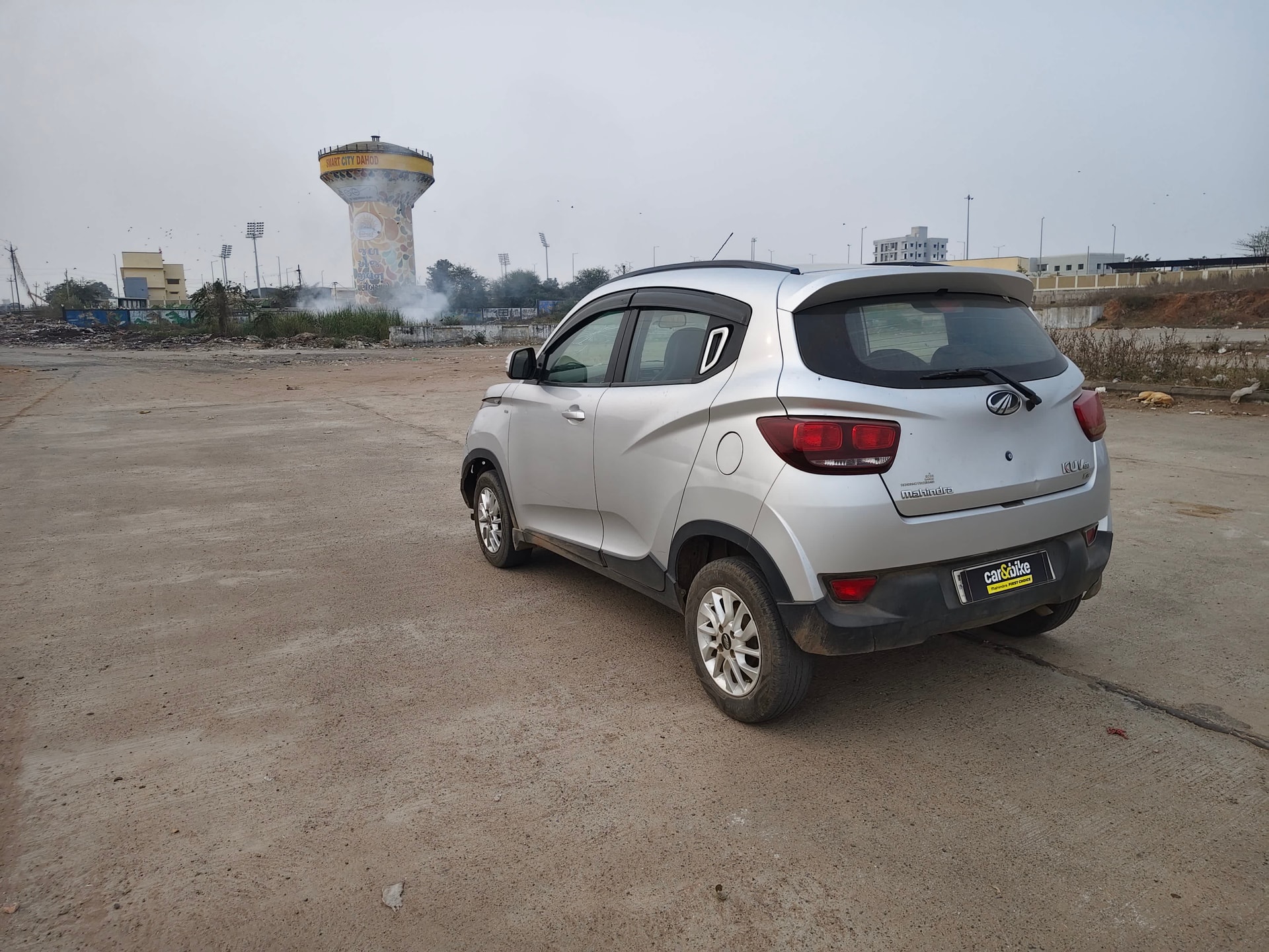 KUV100 image 3 KUV100 image 3