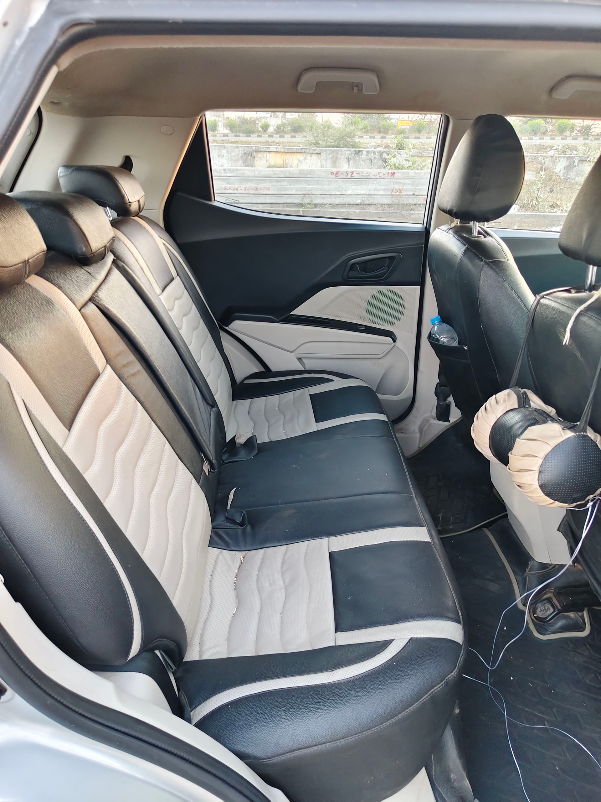 XUV300 image 17 XUV300 image 17