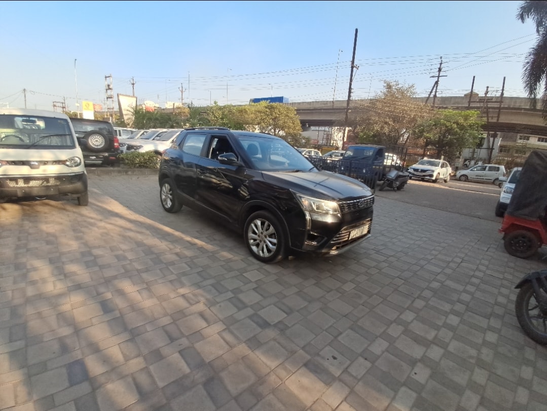 XUV300 image 7 XUV300 image 7