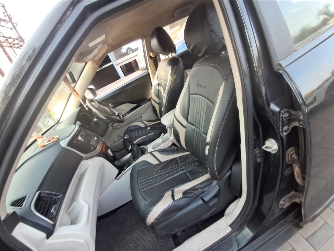 XUV300 image 16 XUV300 image 16