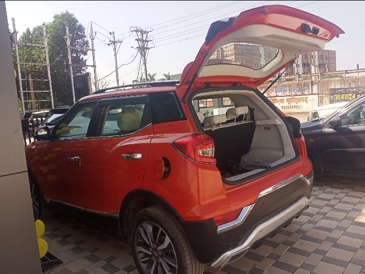 Used 2023 Mahindra XUV300 Used 2023 Mahindra XUV300