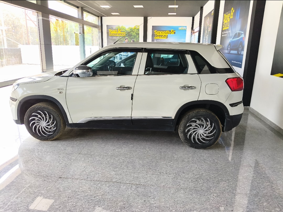 Used 2017 Maruti Suzuki Vitara Brezza Used 2017 Maruti Suzuki Vitara Brezza